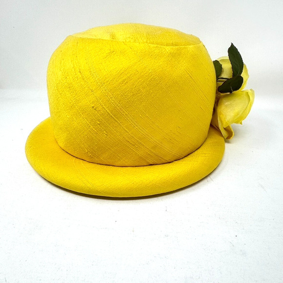 Vintage Miss Alice Bowler Hat Yellow Silk with Flower Embellishment - Picture 5 of 10